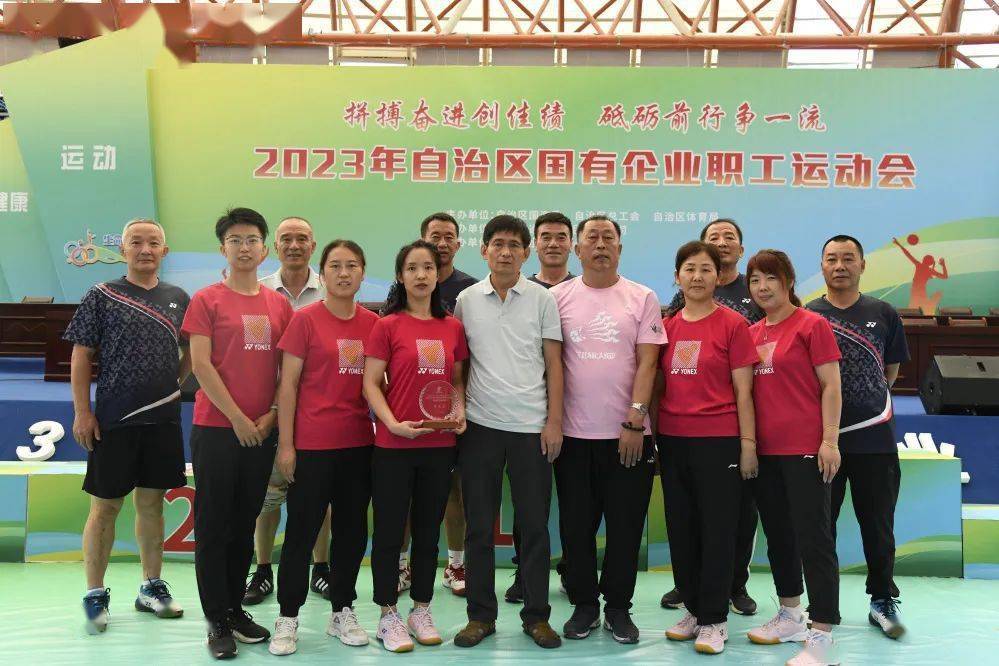 南京球员团结协作，继续向胜利奋勇前进！