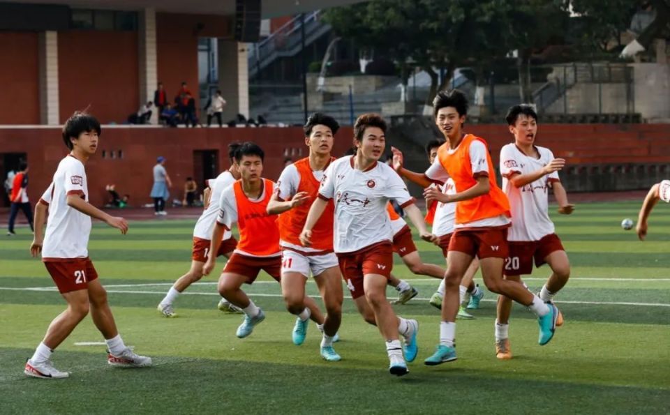 中超球队教练举办公开训练课活动